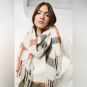 ❥𝗔𝗥𝗗𝗘𝗡𝗘: Plaid Blanket Scarf